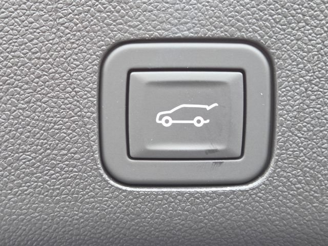 New 2026 GMC Yukon Elevation w/ Elevation Premium Package AWD/4WD image 22