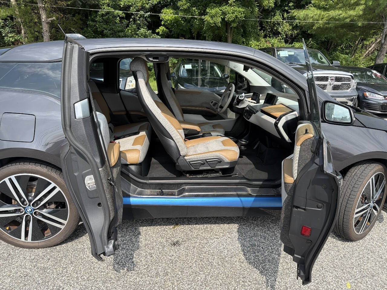 Used 2015 BMW i3 RWD image 12