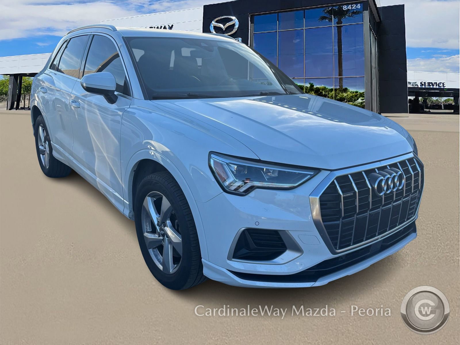 Used 2020 Audi Q3 2.0T Premium Plus w/ Premium Plus Package image 6