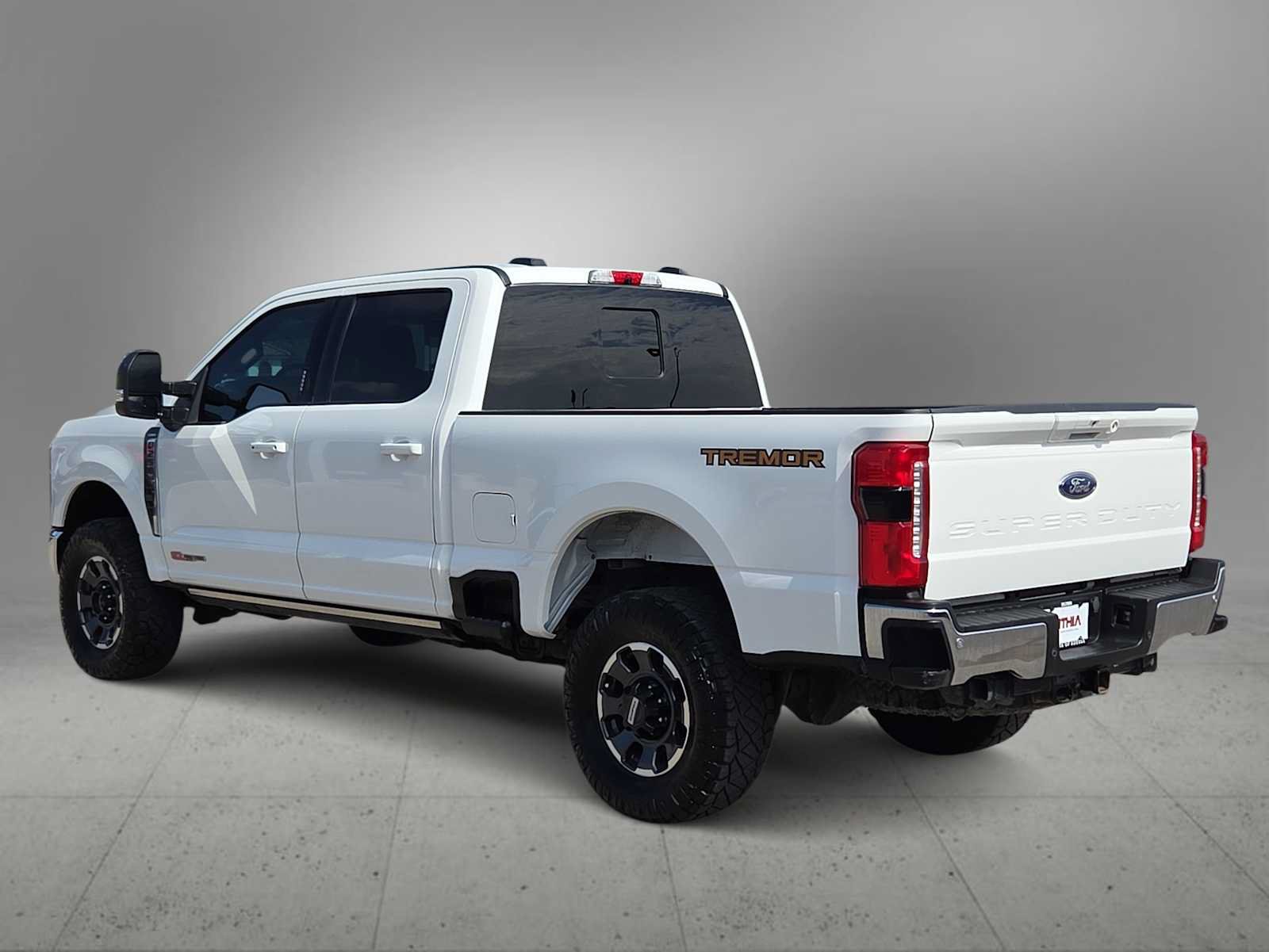 Used 2024 Ford F250 Lariat w/ Tremor Off-Road Package AWD/4WD image 6