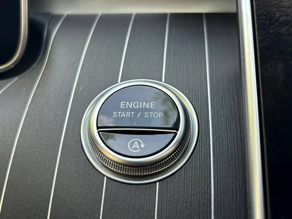 Used 2023 Mercedes-Benz C 300 Sedan image 43