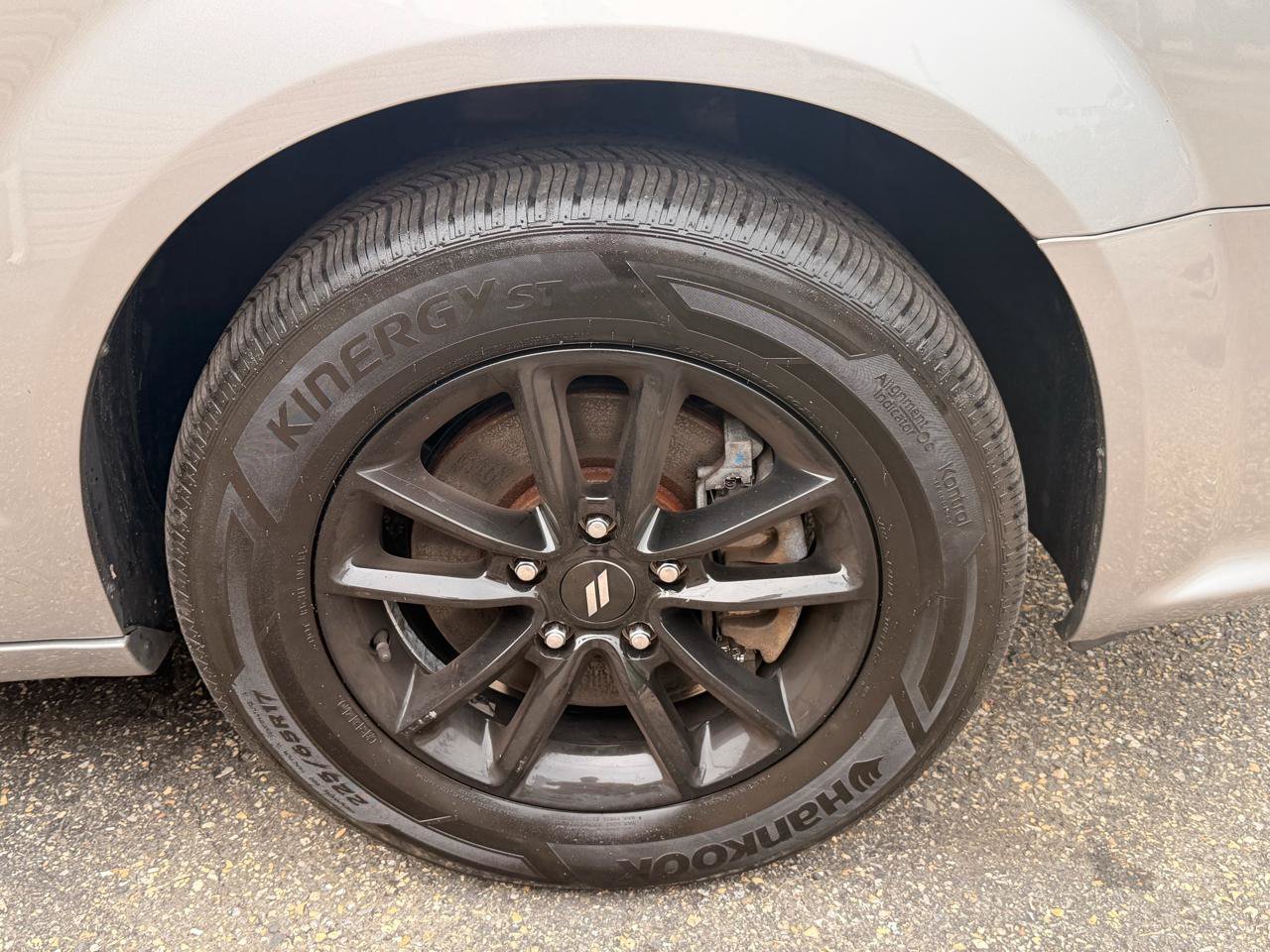 Used 2020 Dodge Grand Caravan GT FWD image 16