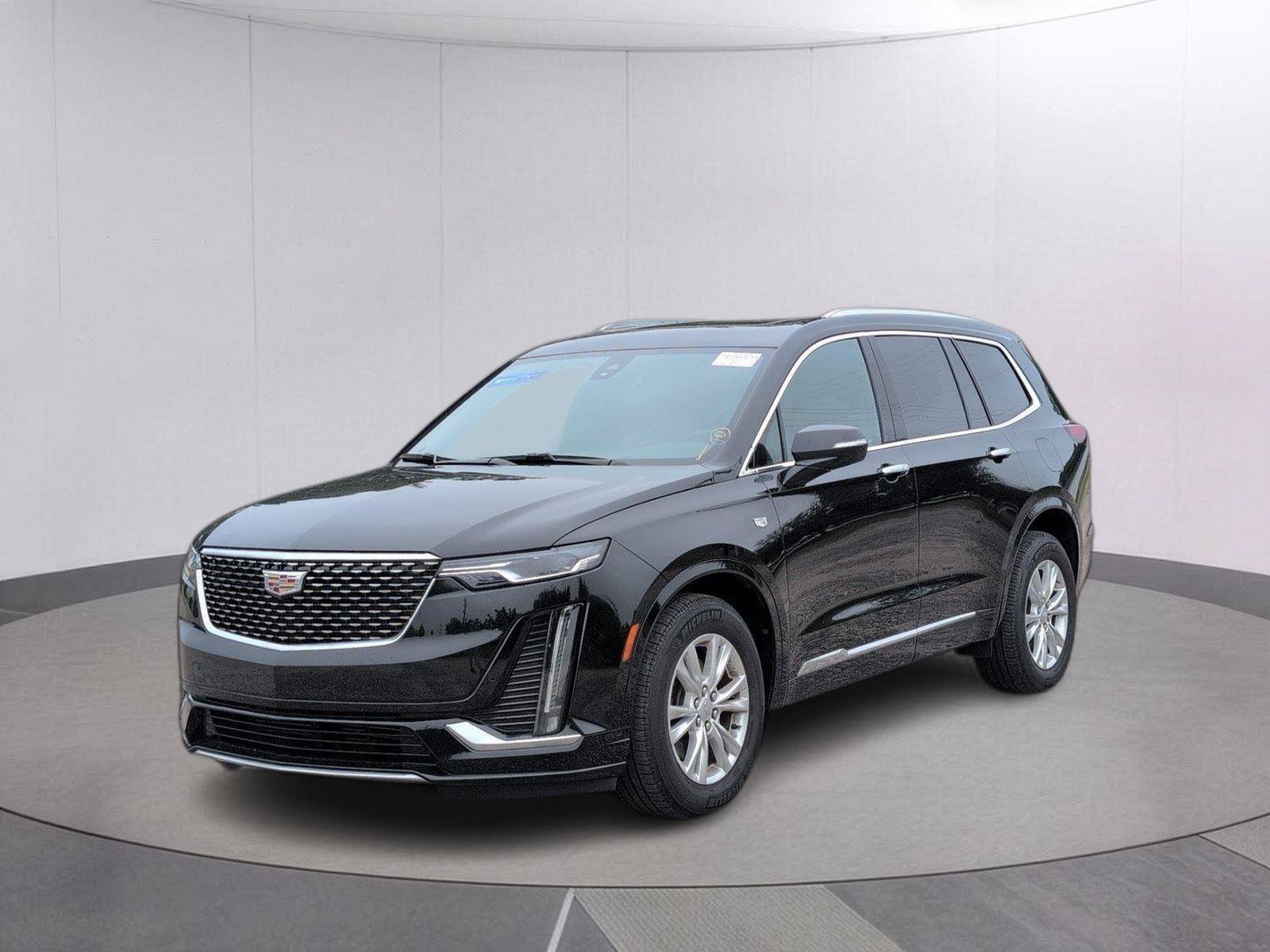 Certified 2024 Cadillac XT6 Luxury FWD image 1