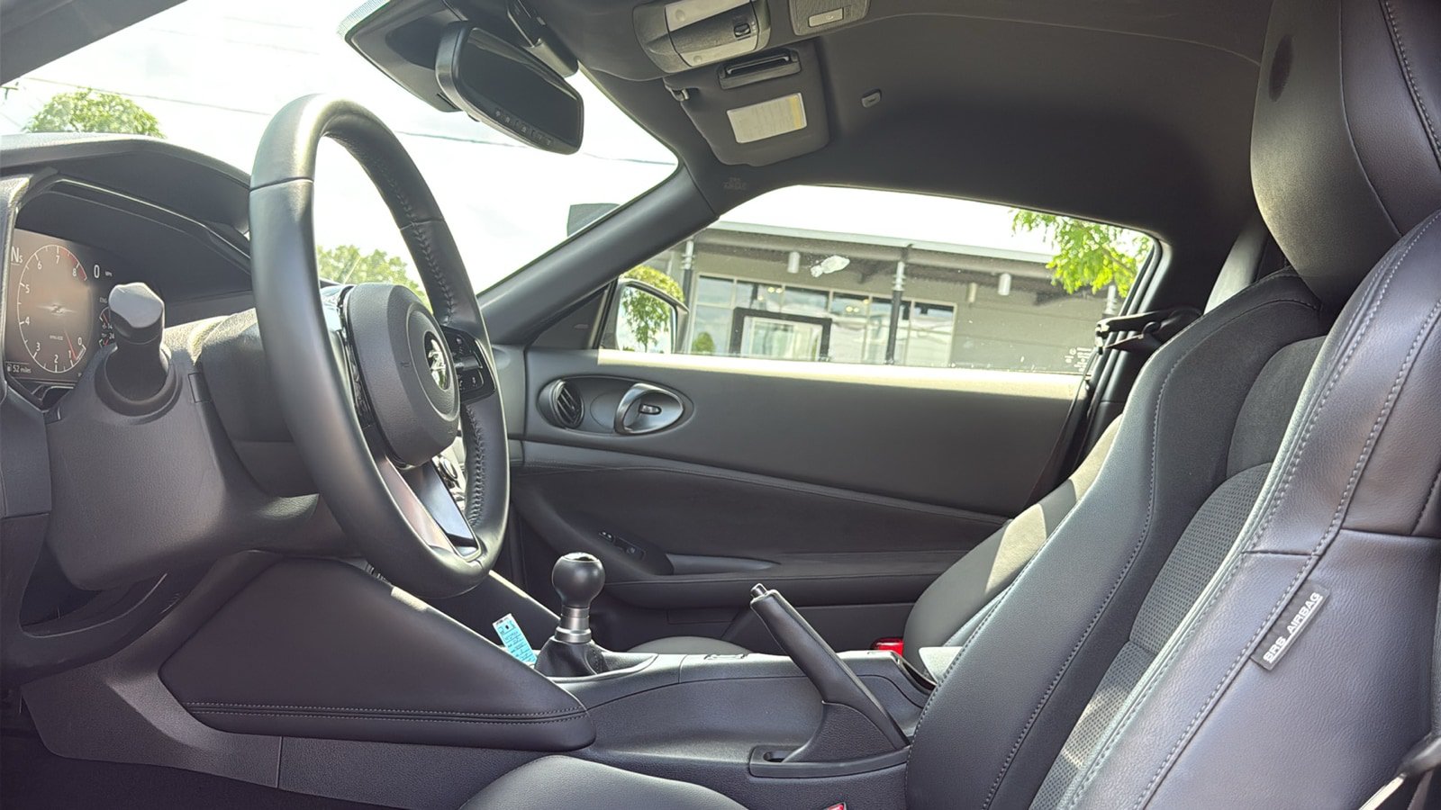 Used 2025 Nissan Z Performance w/ Floor Mat Package RWD image 8