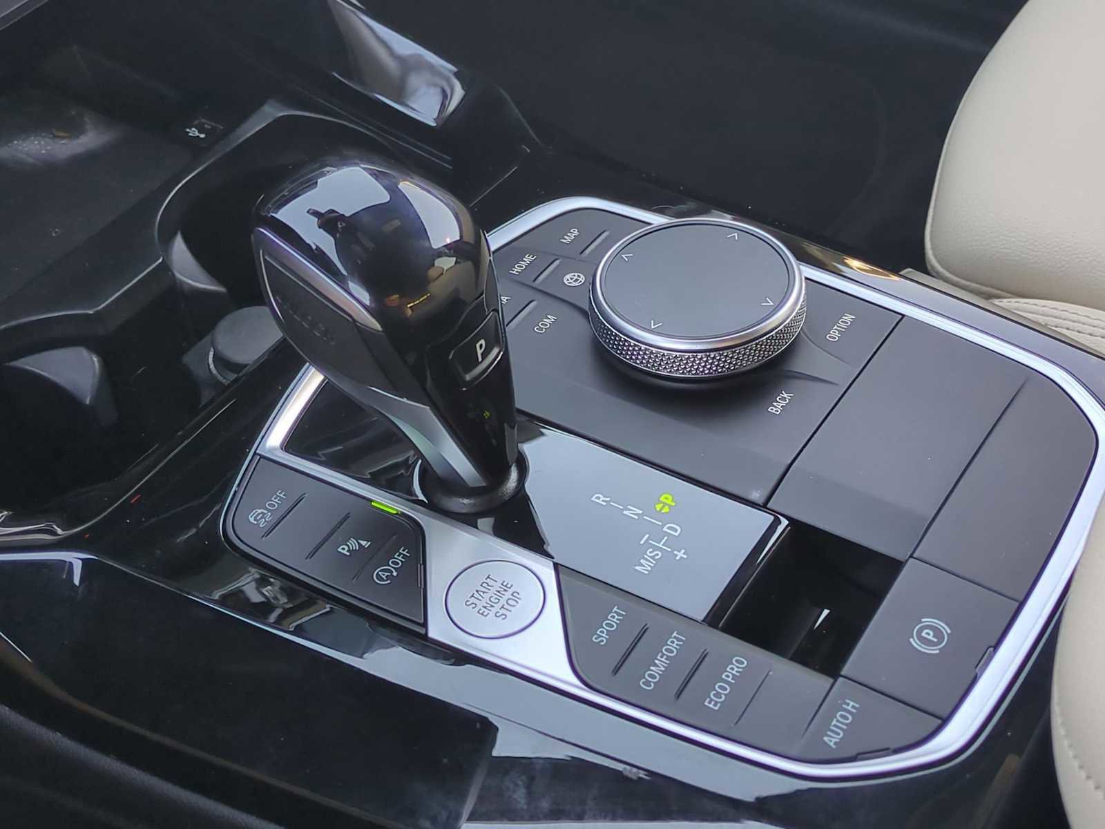 Used 2024 BMW X3 sDrive30i w/ Premium Package w/ZPA image 16