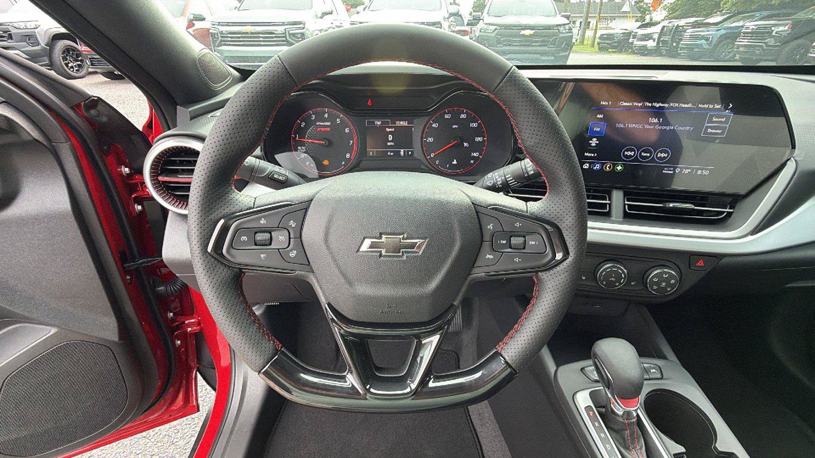New 2026 Chevrolet Trax RS w/ Sunroof Package FWD image 22