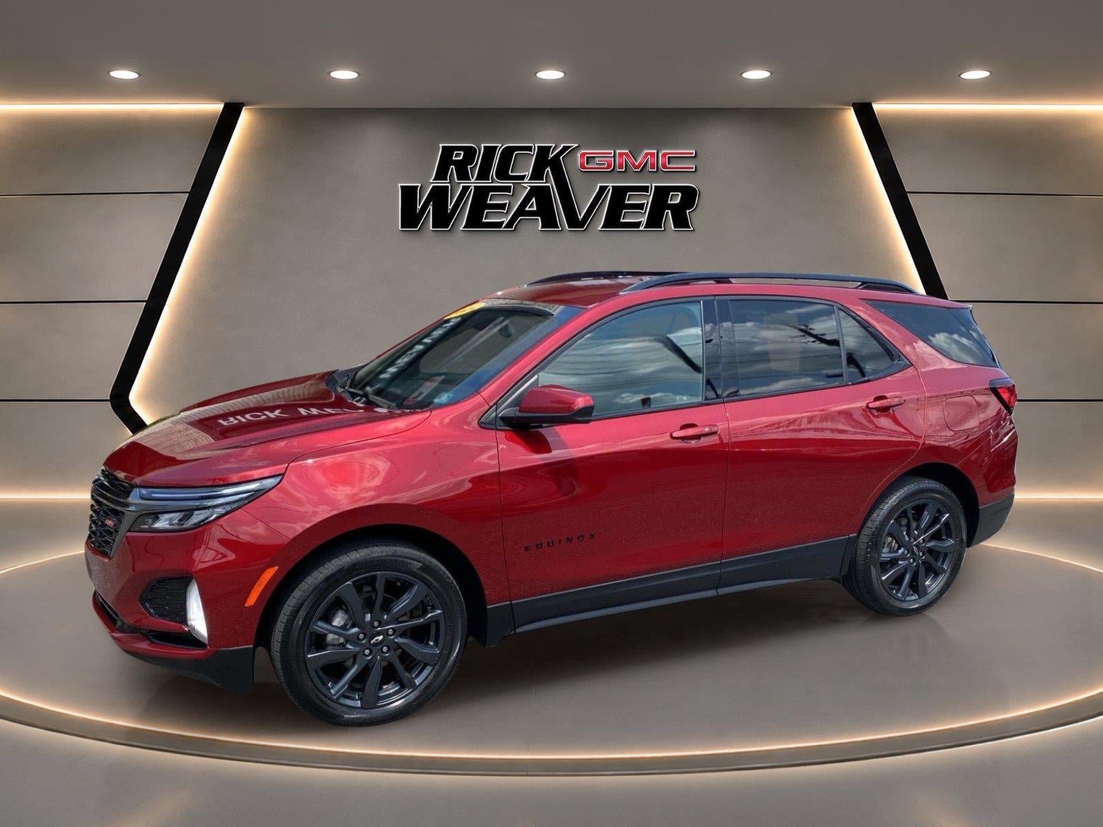Used 2022 Chevrolet Equinox RS AWD/4WD image 2