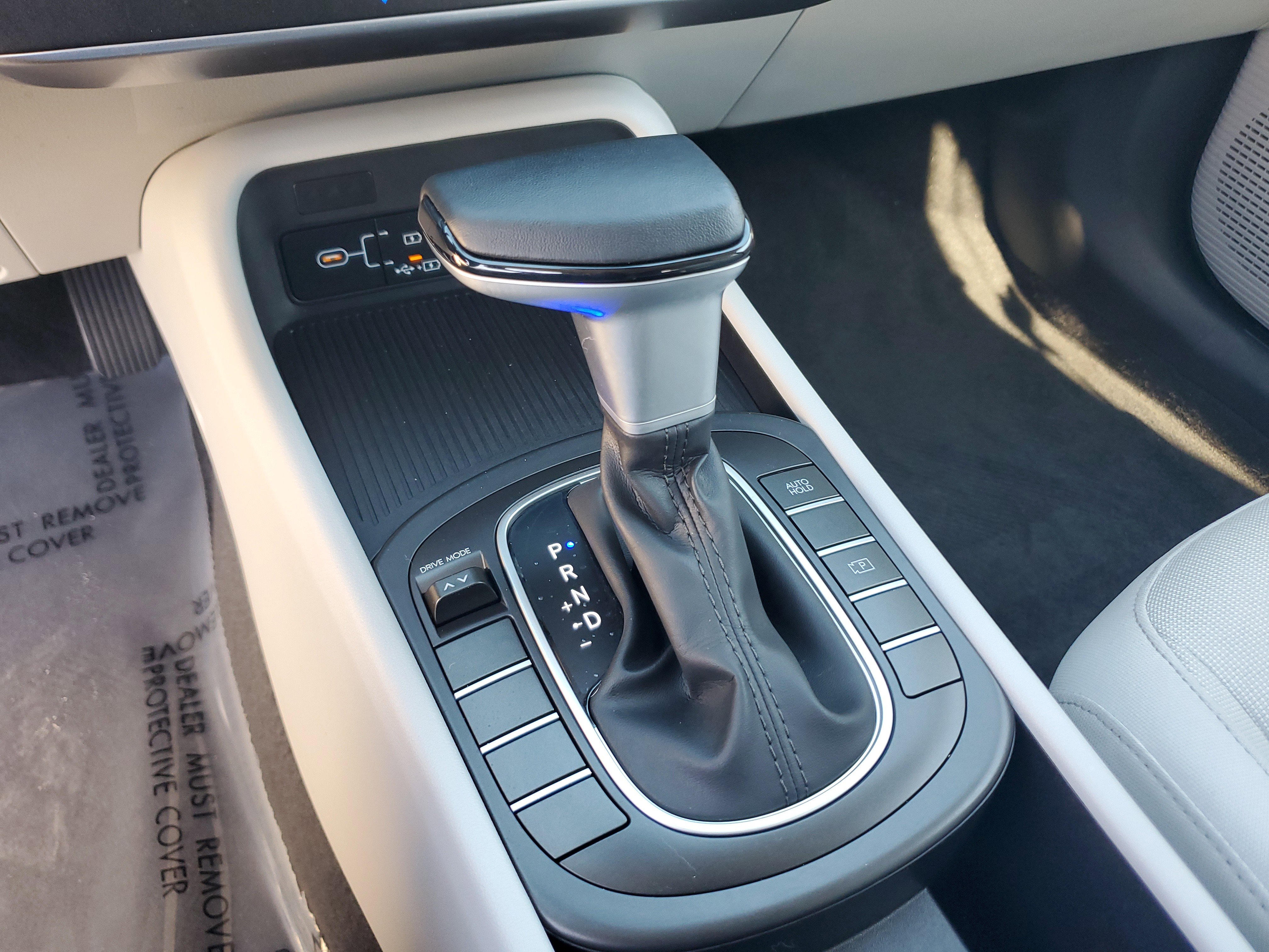 Used 2024 Hyundai Kona SEL image 25