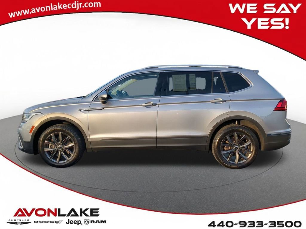 Used 2022 Volkswagen Tiguan SE image 3