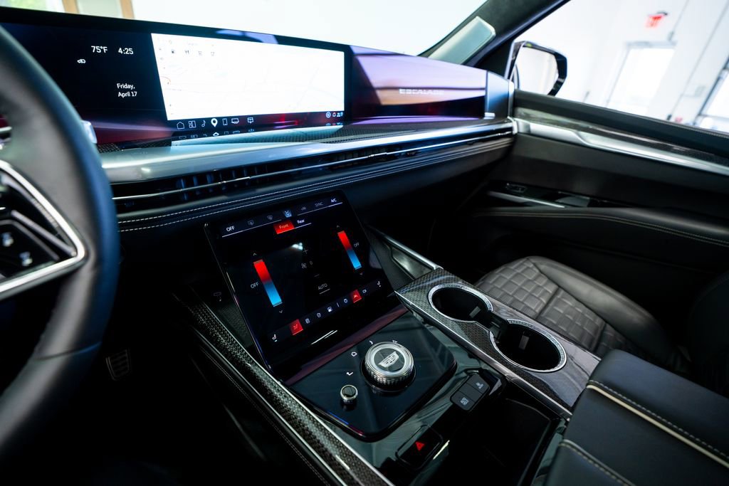 Used 2025 Cadillac Escalade V image 36