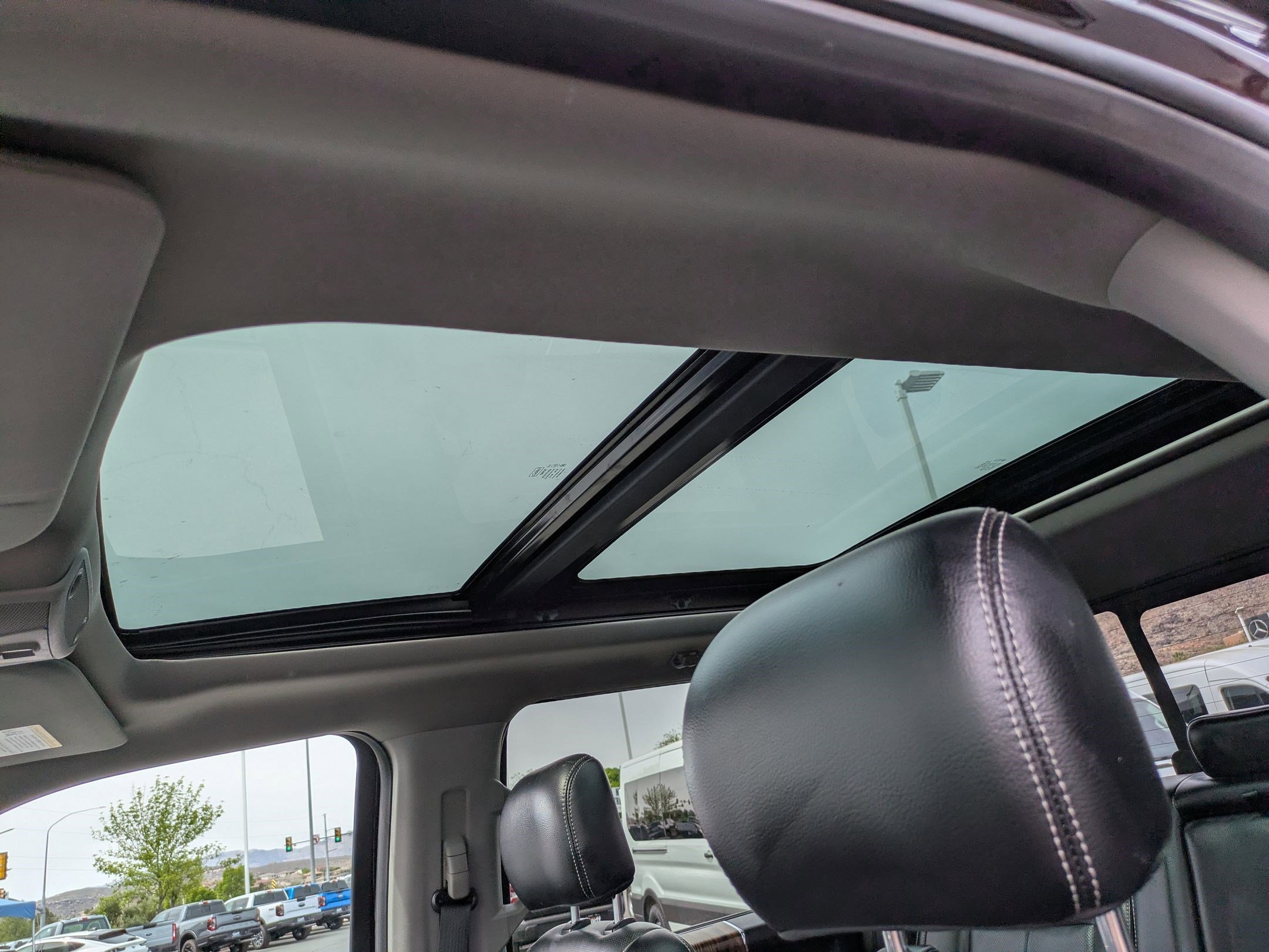 Used 2018 Ford F150 Lariat w/ Equipment Group 502A Luxury image 16