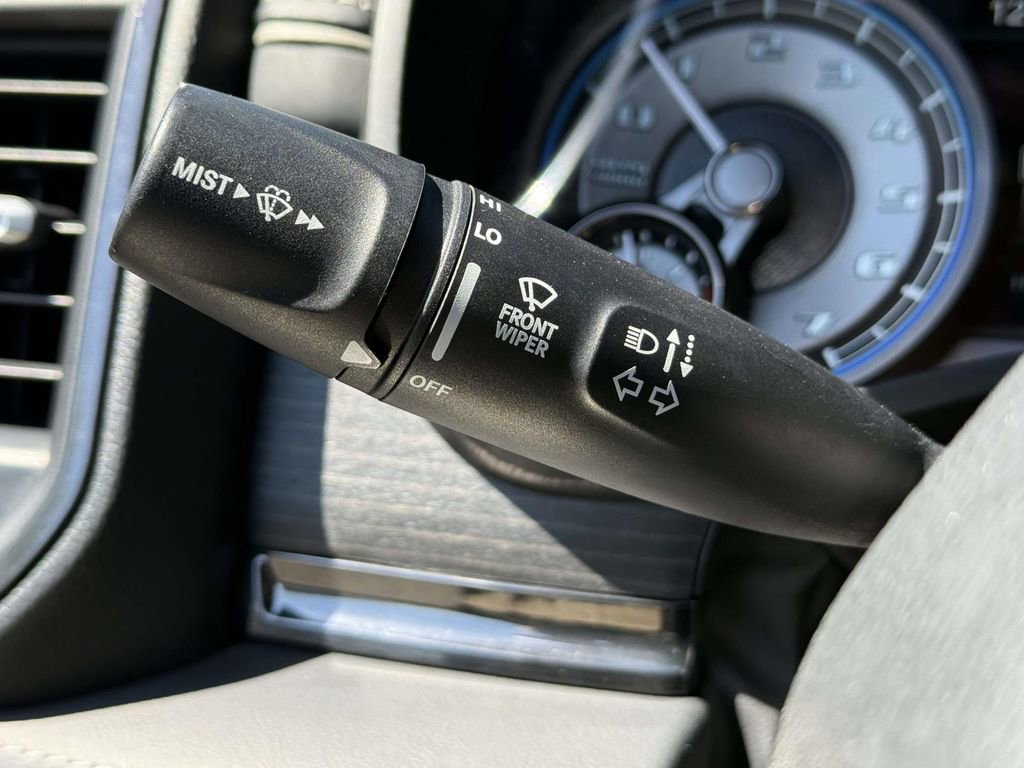 Used 2022 RAM 1500 Limited image 29