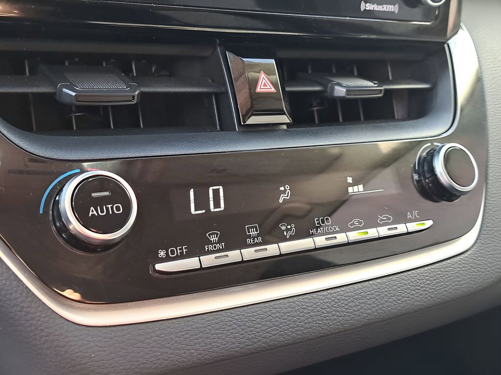 Used 2022 Toyota Corolla LE image 22