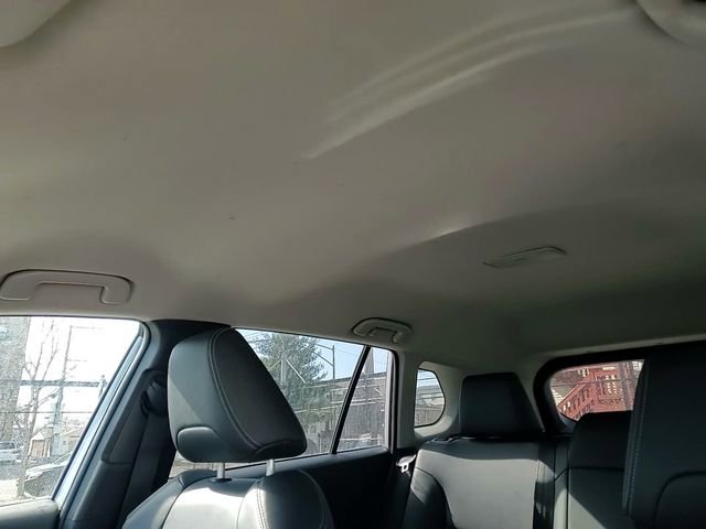 Certified 2025 Toyota Corolla Cross XLE image 20