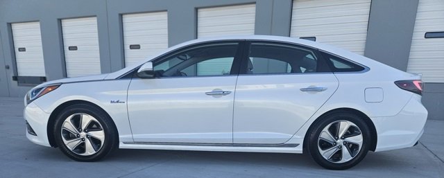 Used 2017 Hyundai Sonata Limited image 2