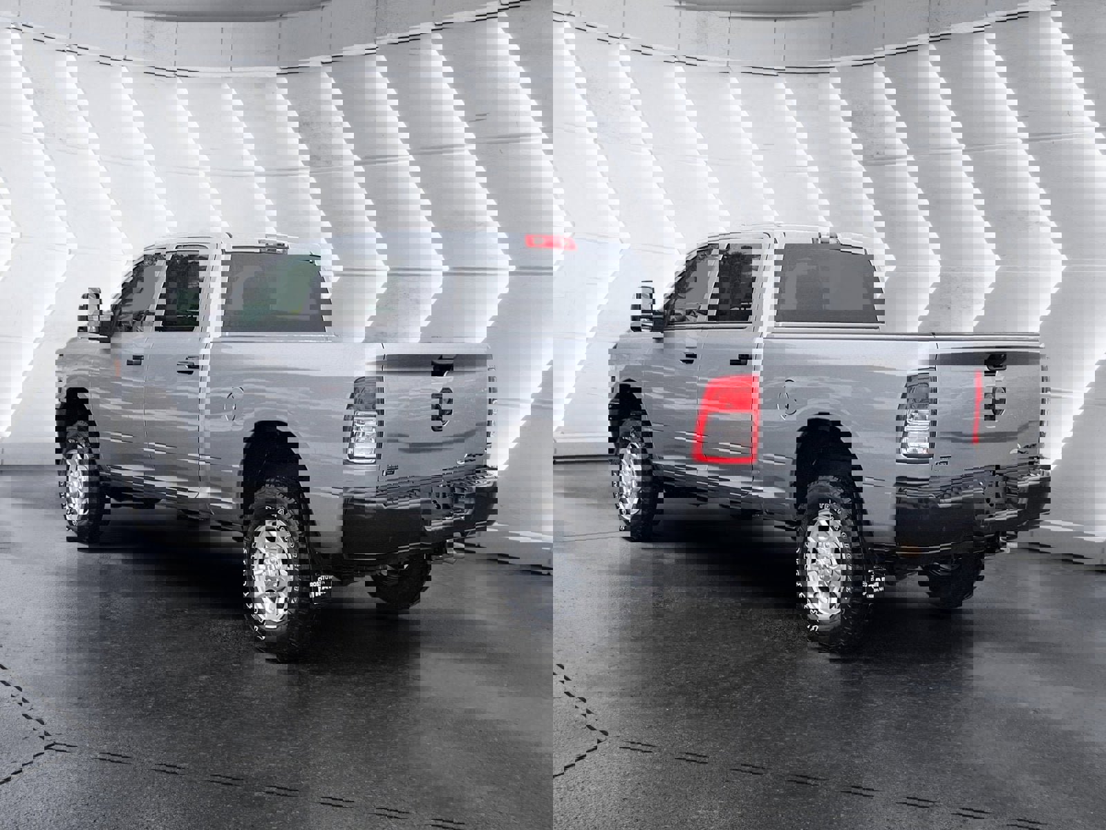 Used 2024 RAM 2500 Tradesman w/ Bed Utility Group image 4