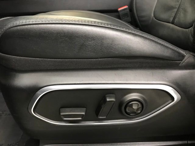 Used 2024 Jeep Wagoneer L Series II w/ Flexible Seating Group image 10