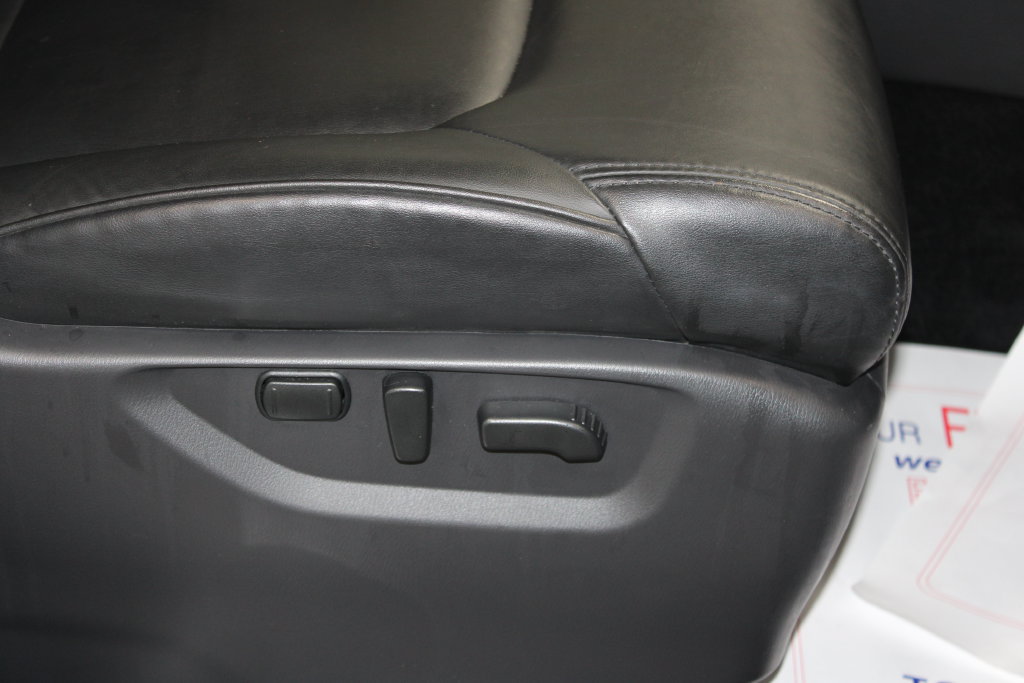 Used 2024 Nissan Armada SV RWD image 37