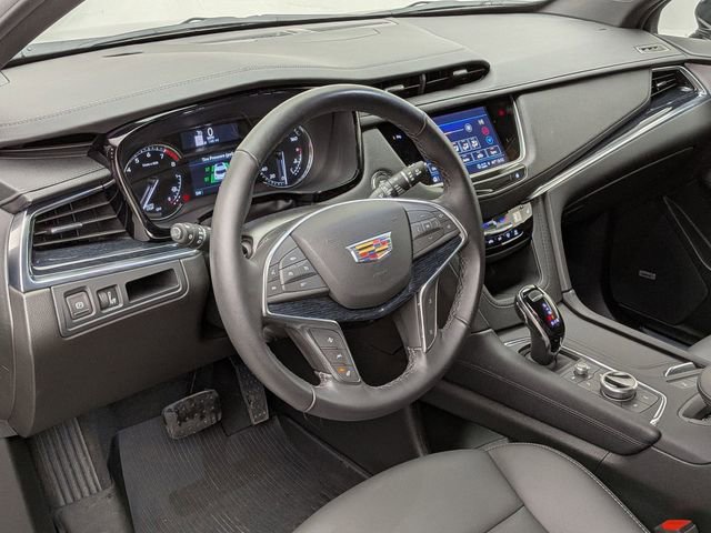 Certified 2024 Cadillac XT5 Premium Luxury w/ LPO, Floor Liner Package image 9