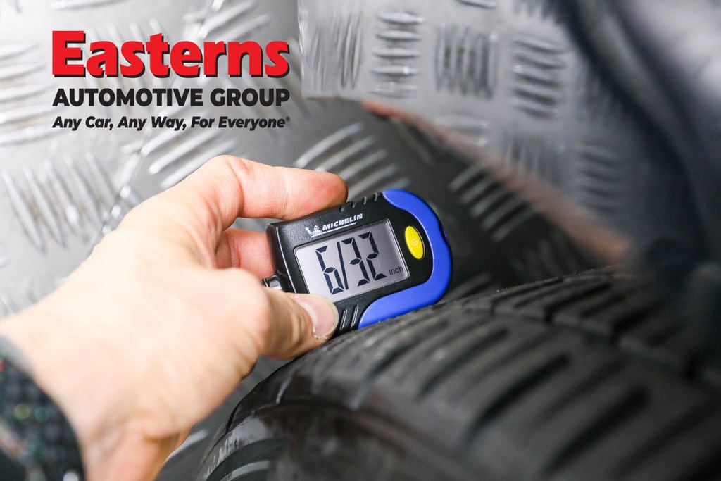 Used 2023 Genesis G70 2.0T image 29