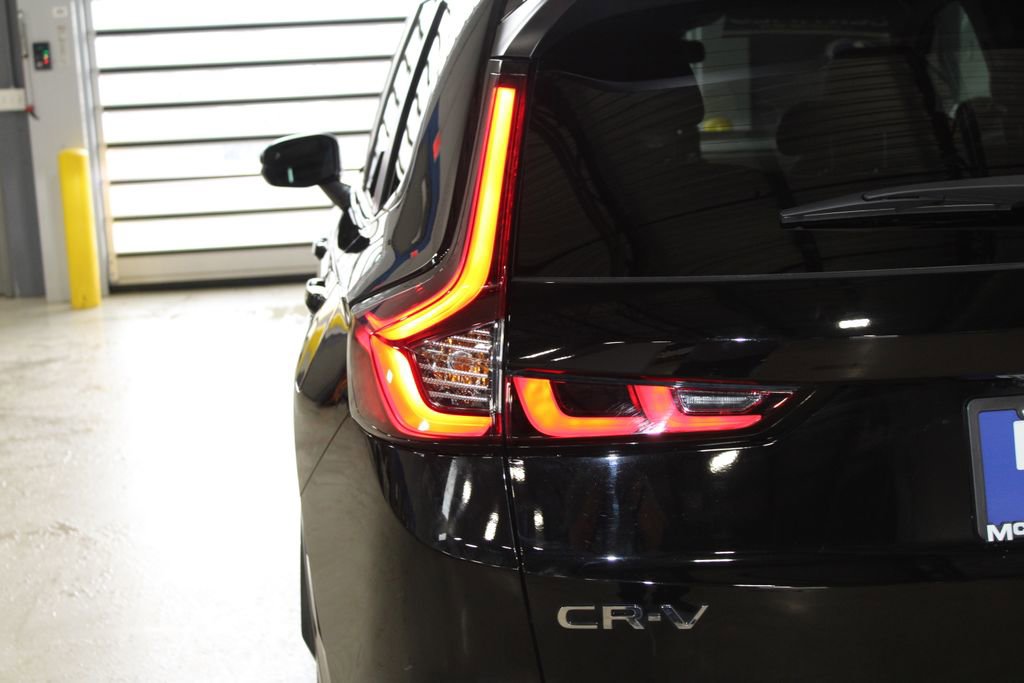 Used 2025 Honda CR-V EX image 40