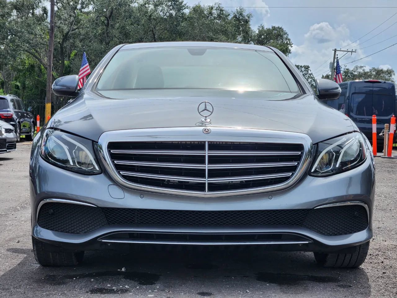 Used 2018 Mercedes-Benz E 300 4MATIC w/ Premium 1 Package image 2