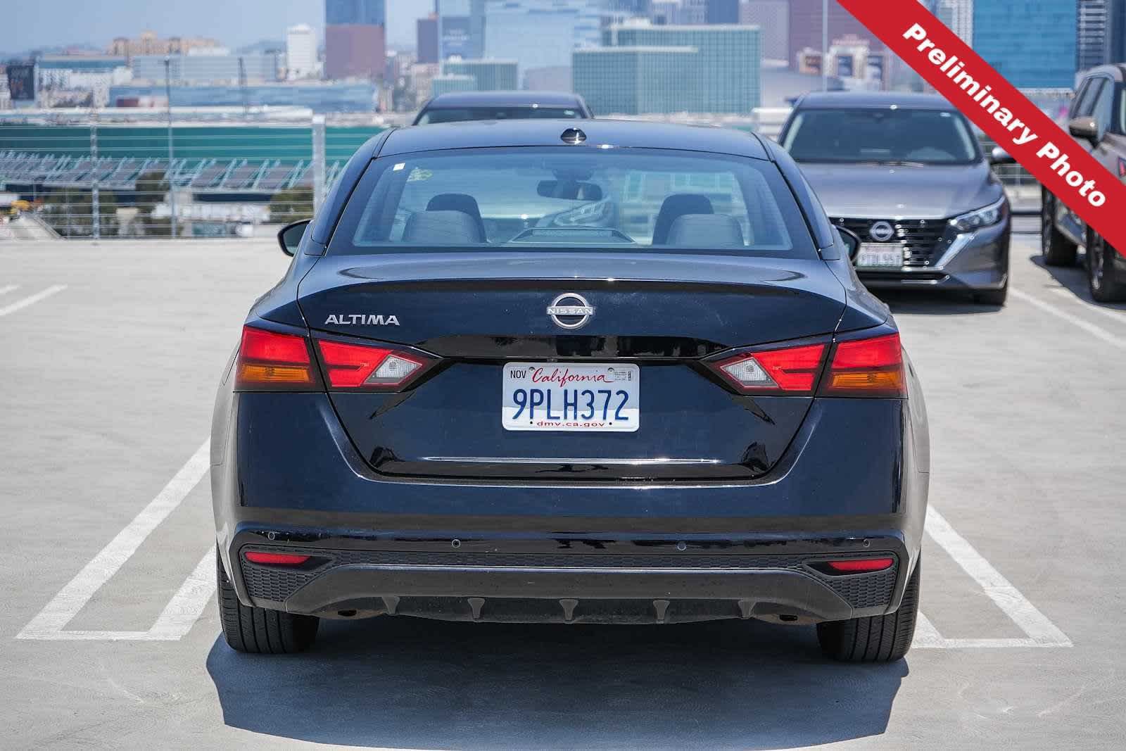 Used 2025 Nissan Altima 2.5 SV FWD image 7