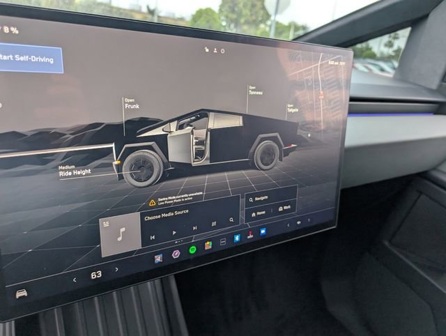 Used 2024 Tesla Cybertruck AWD Crew Cab image 17