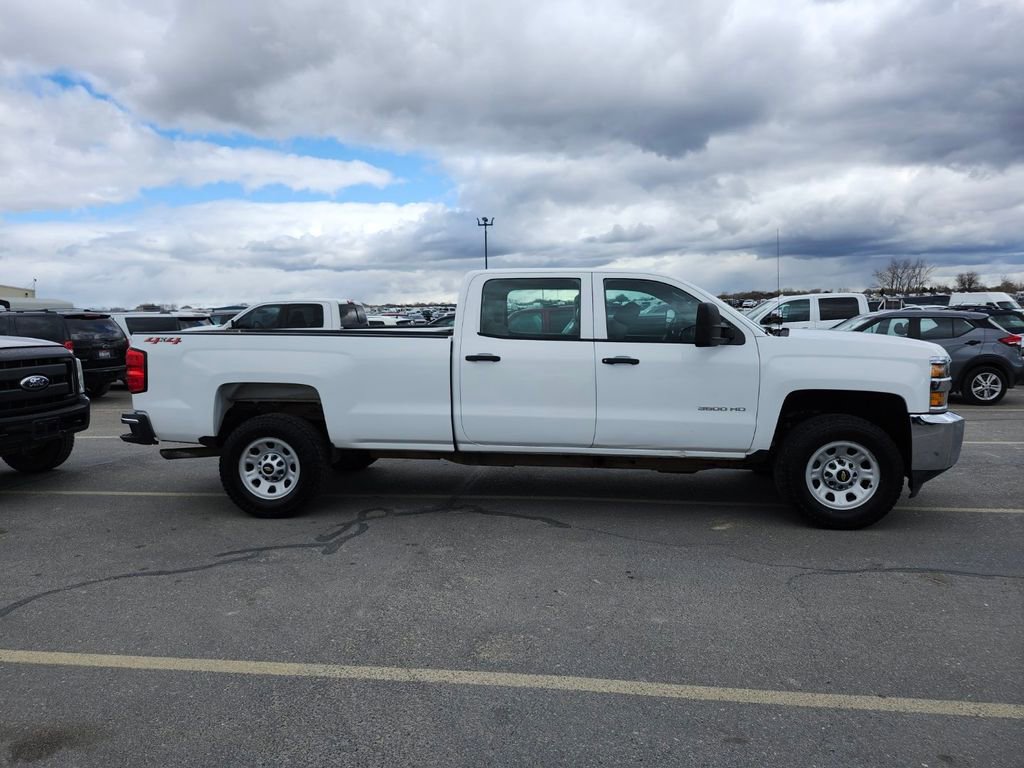 Used 2018 Chevrolet Silverado 3500 W/T AWD/4WD image 9