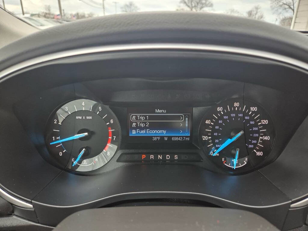 Used 2015 Ford Fusion SE w/ Equipment Group 201A image 29