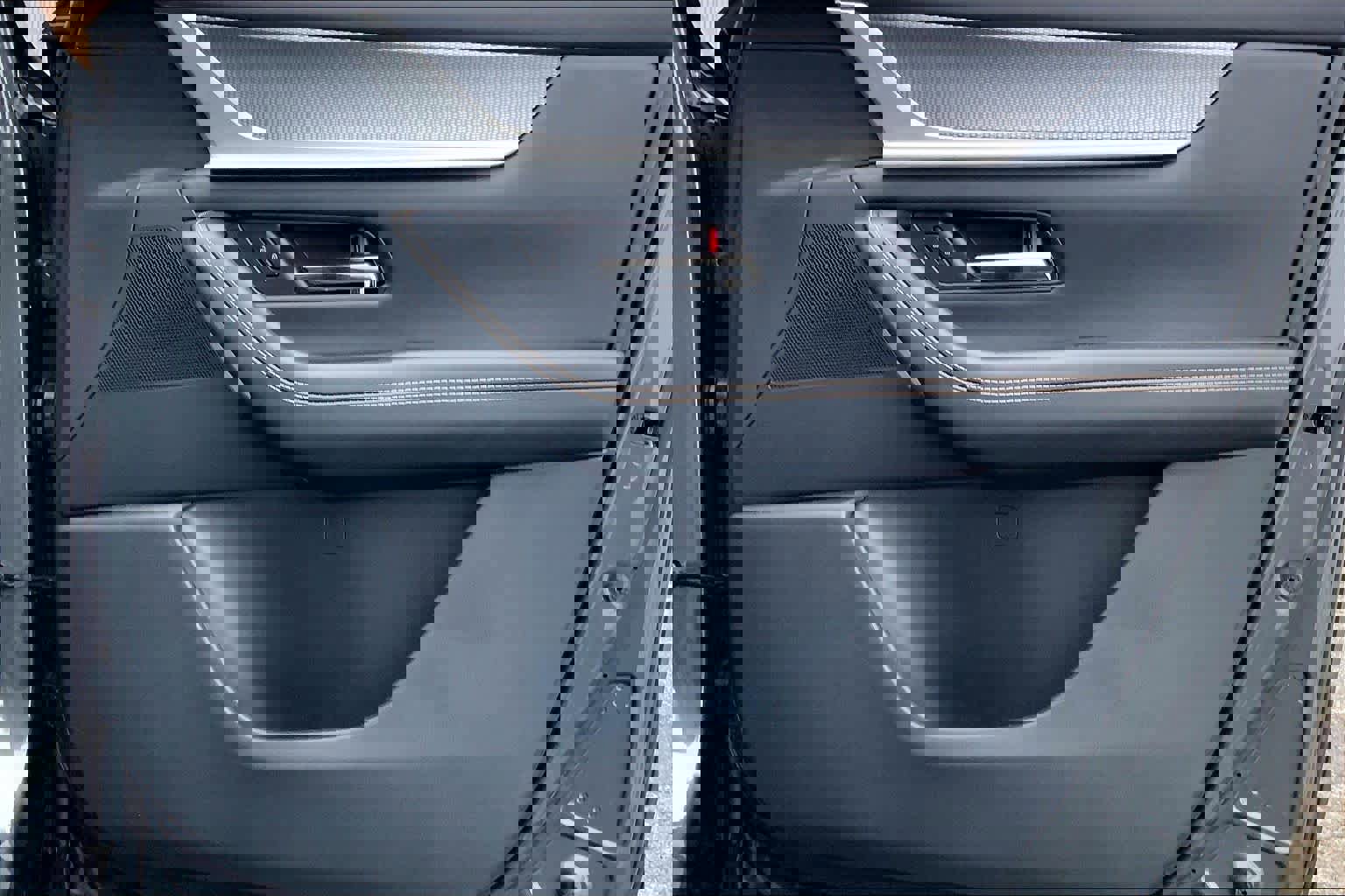 Used 2024 MAZDA CX-90 Plug-In Hybrid w/ Premium Pkg image 22