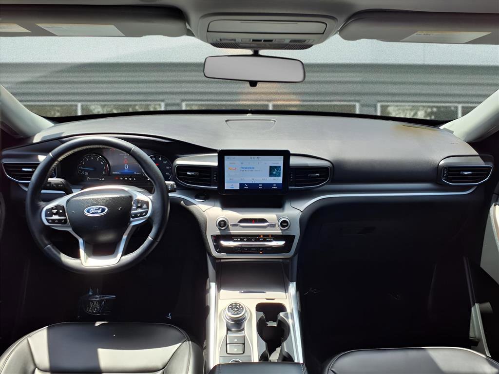 Used 2023 Ford Explorer XLT w/ Equipment Group 202A image 13