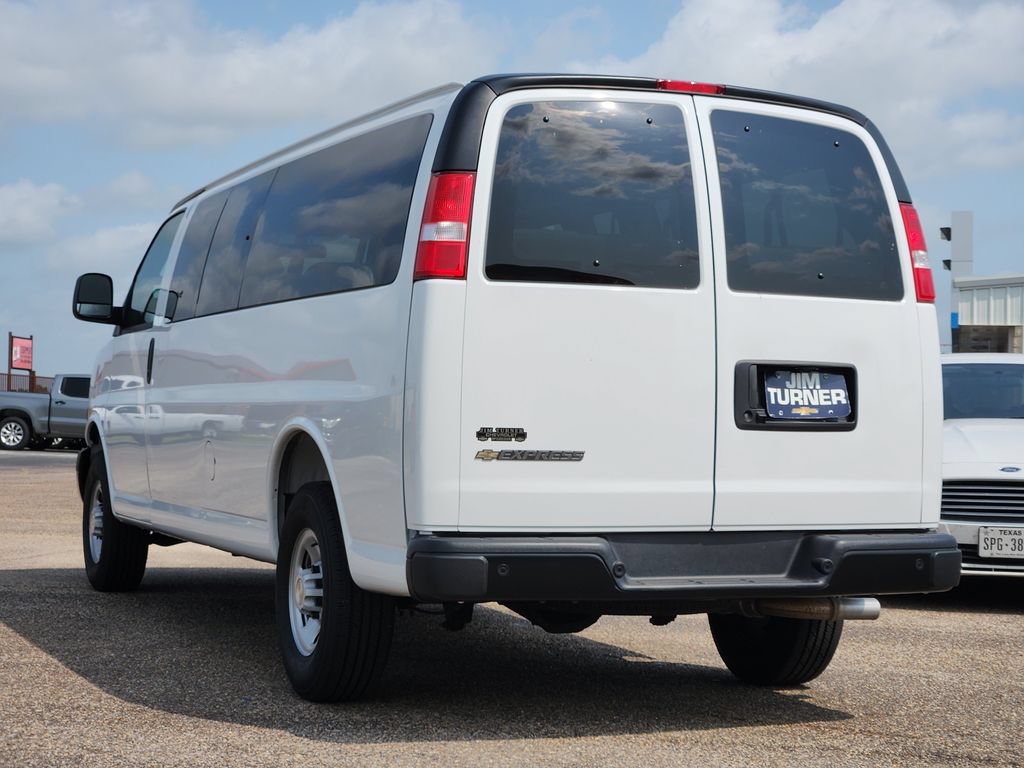 Used 2025 Chevrolet Express 3500 LS RWD image 5