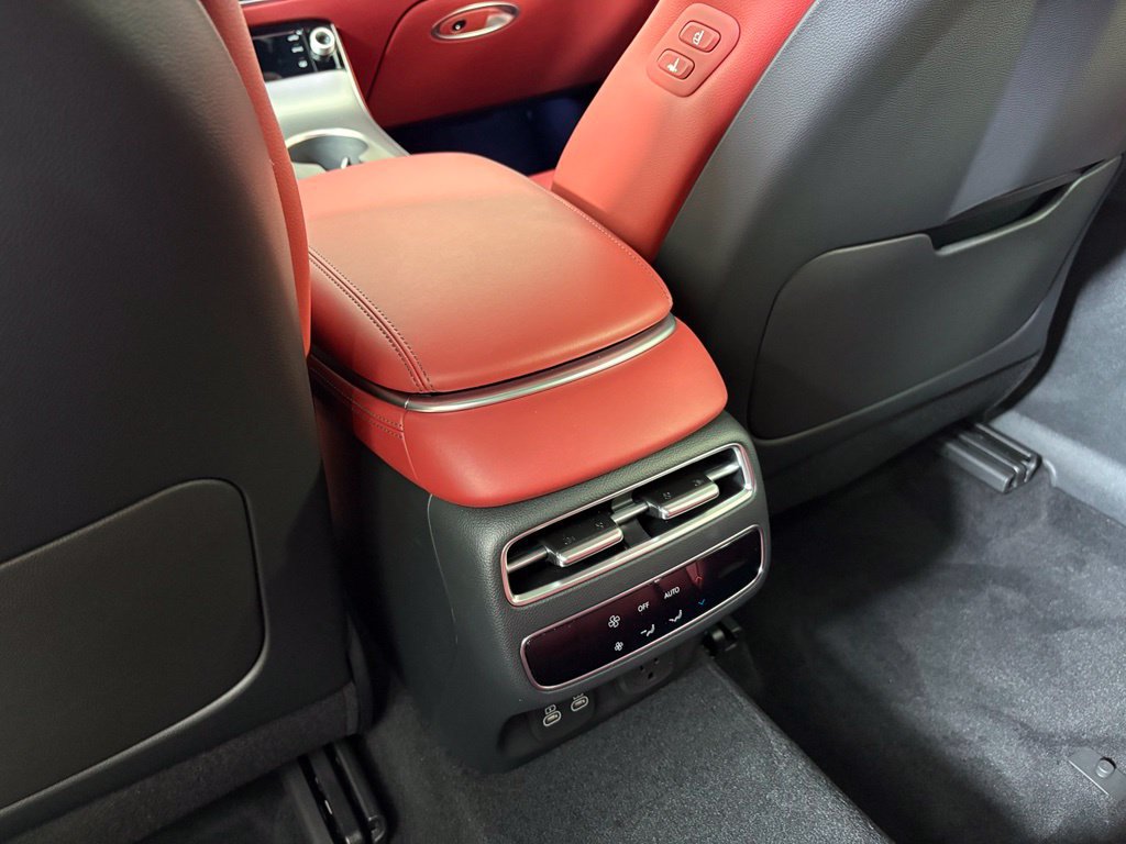New 2027 Genesis GV70 2.5T Sport Prestige AWD/4WD image 23