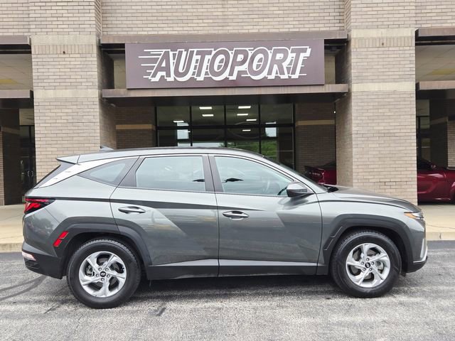 Used 2023 Hyundai Tucson SE image 4