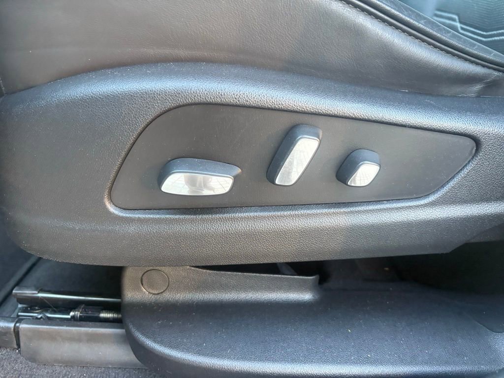 Used 2020 Cadillac XT5 Premium Luxury w/ Platinum Package image 8