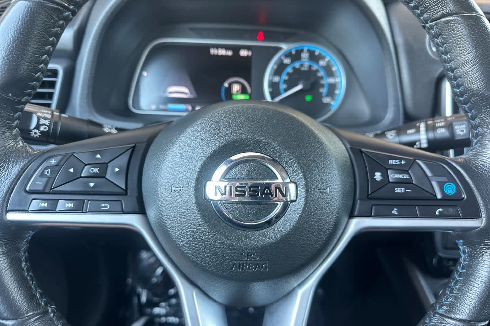 Used 2018 Nissan Leaf SV w/ SV Technology Package FWD image 24
