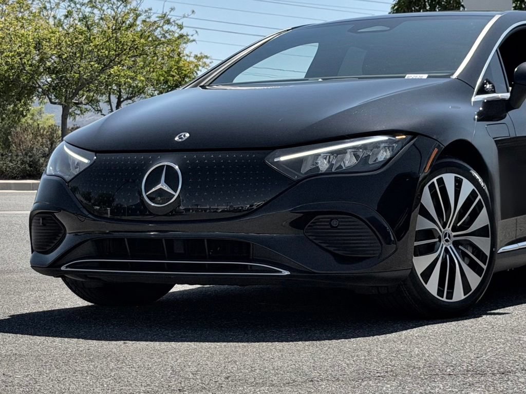 Certified 2023 Mercedes-Benz EQE 500 4MATIC Sedan image 3