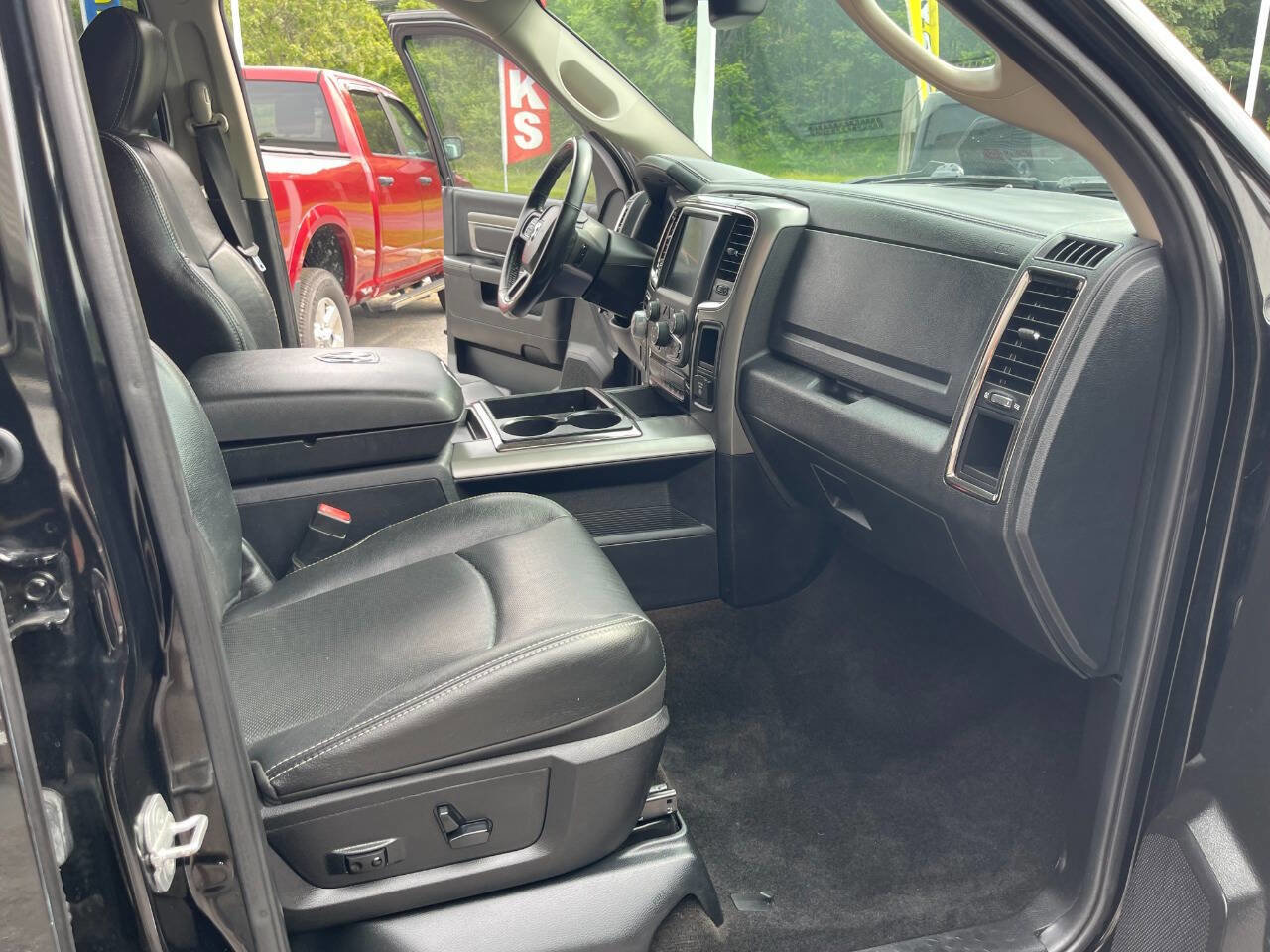 Used 2015 RAM 1500 Sport w/ Convenience Group image 34