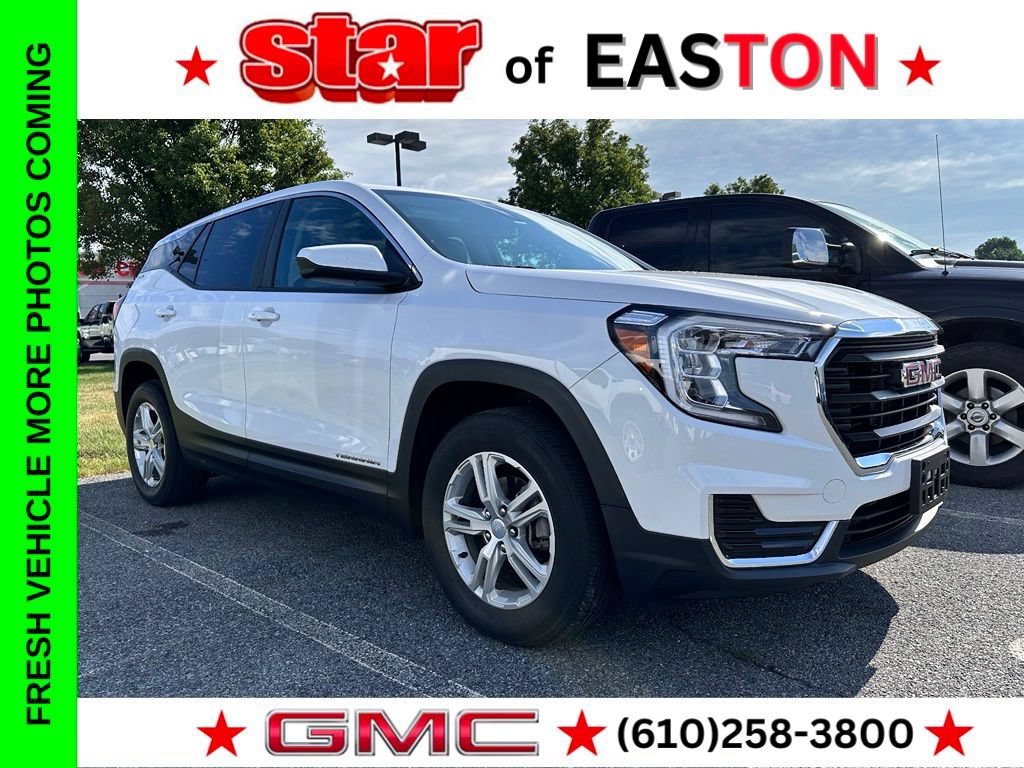 Used 2023 GMC Terrain SLE AWD/4WD image 1