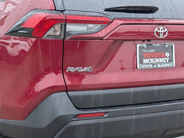 Used 2025 Toyota RAV4 LE FWD image 8