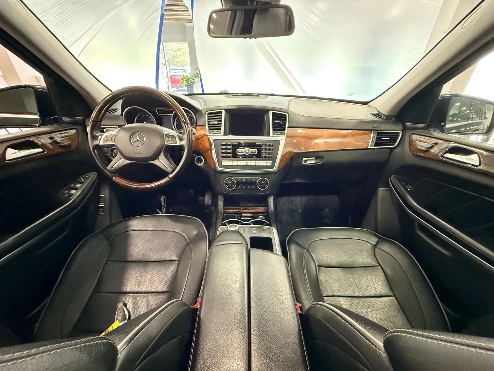 Used 2013 Mercedes-Benz GL 550 4MATIC image 20