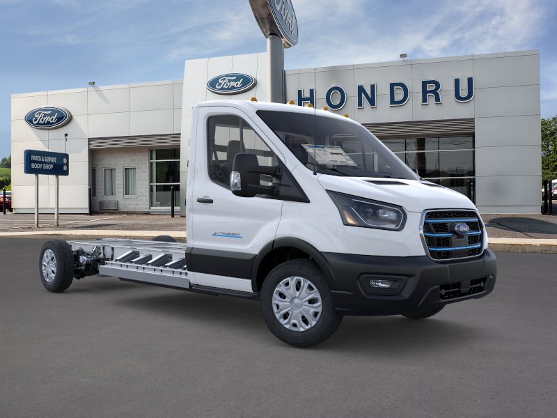 New 2025 Ford E-Transit RWD image 7