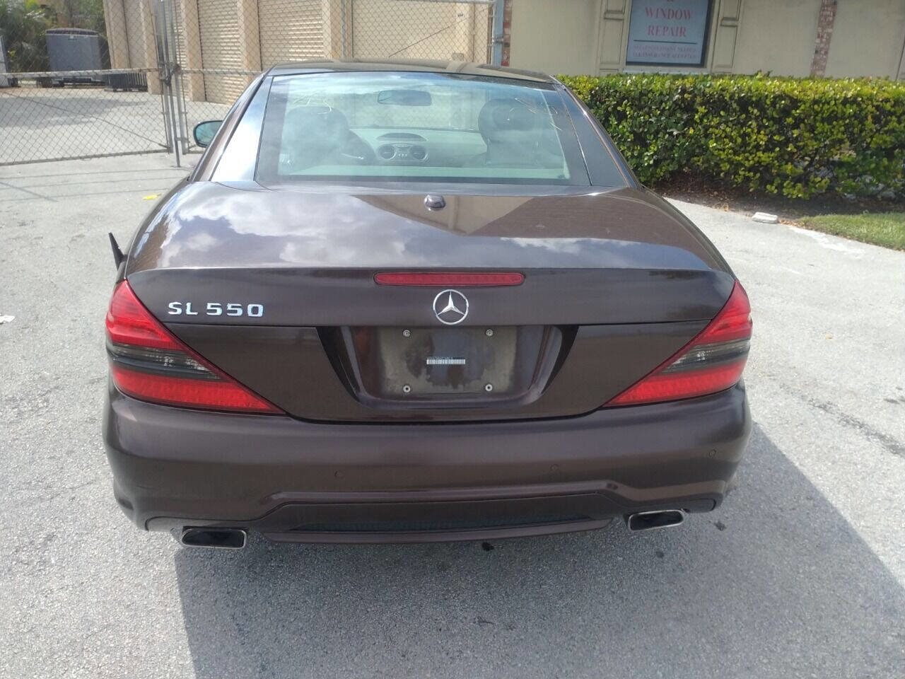 Used 2012 Mercedes-Benz SL 550 image 2