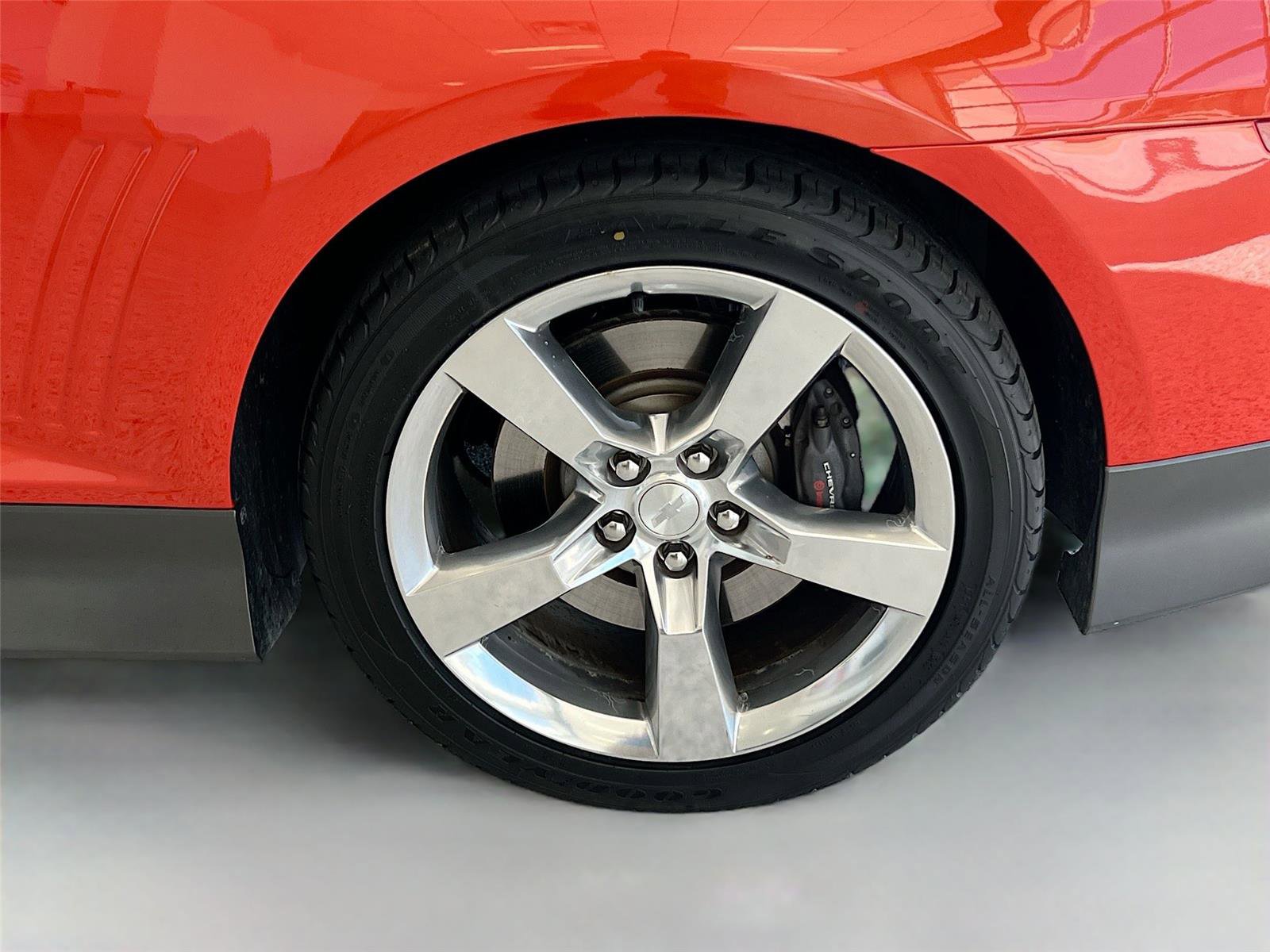 Used 2010 Chevrolet Camaro SS w/ LPO, Ground Effects Package RWD image 26