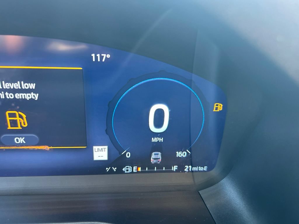 Used 2025 Ford Explorer Platinum AWD/4WD image 3