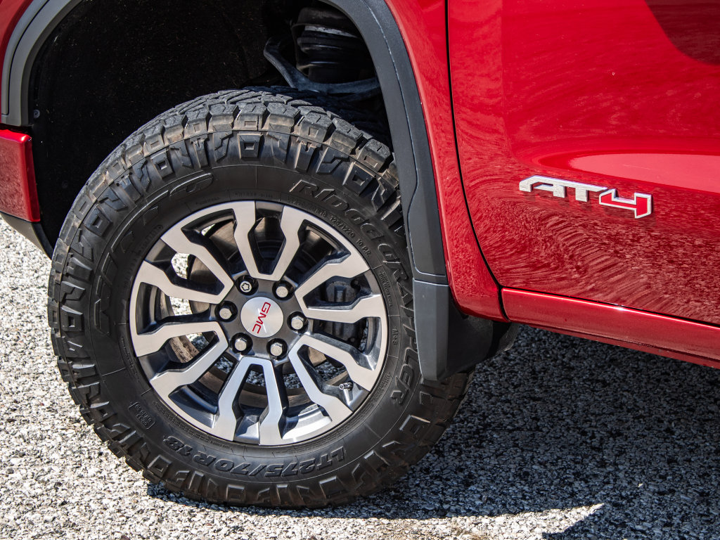 Used 2021 GMC Sierra 1500 AT4 w/ AT4 Premium Package image 13