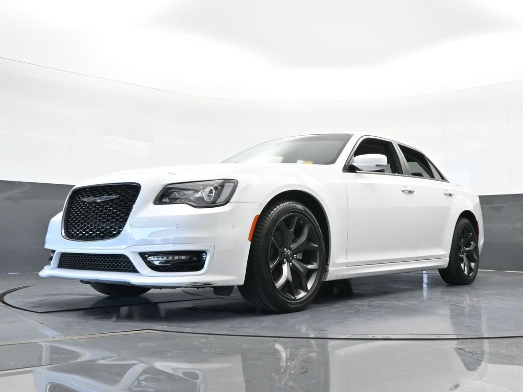 Used 2023 Chrysler 300 Touring L image 47