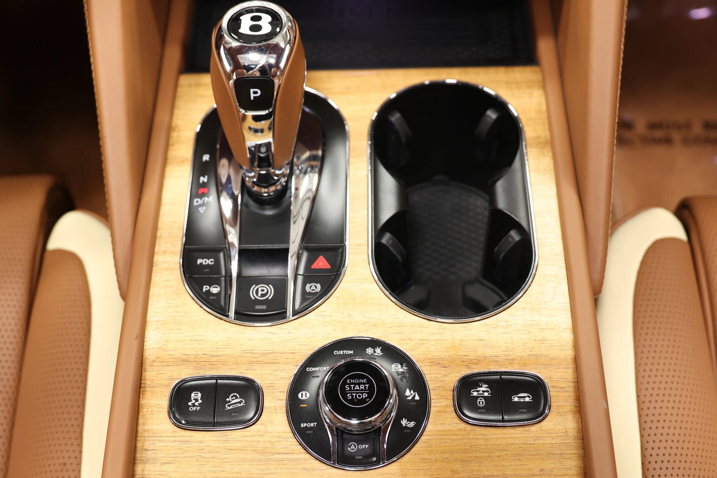 Used 2023 Bentley Bentayga Speed image 54