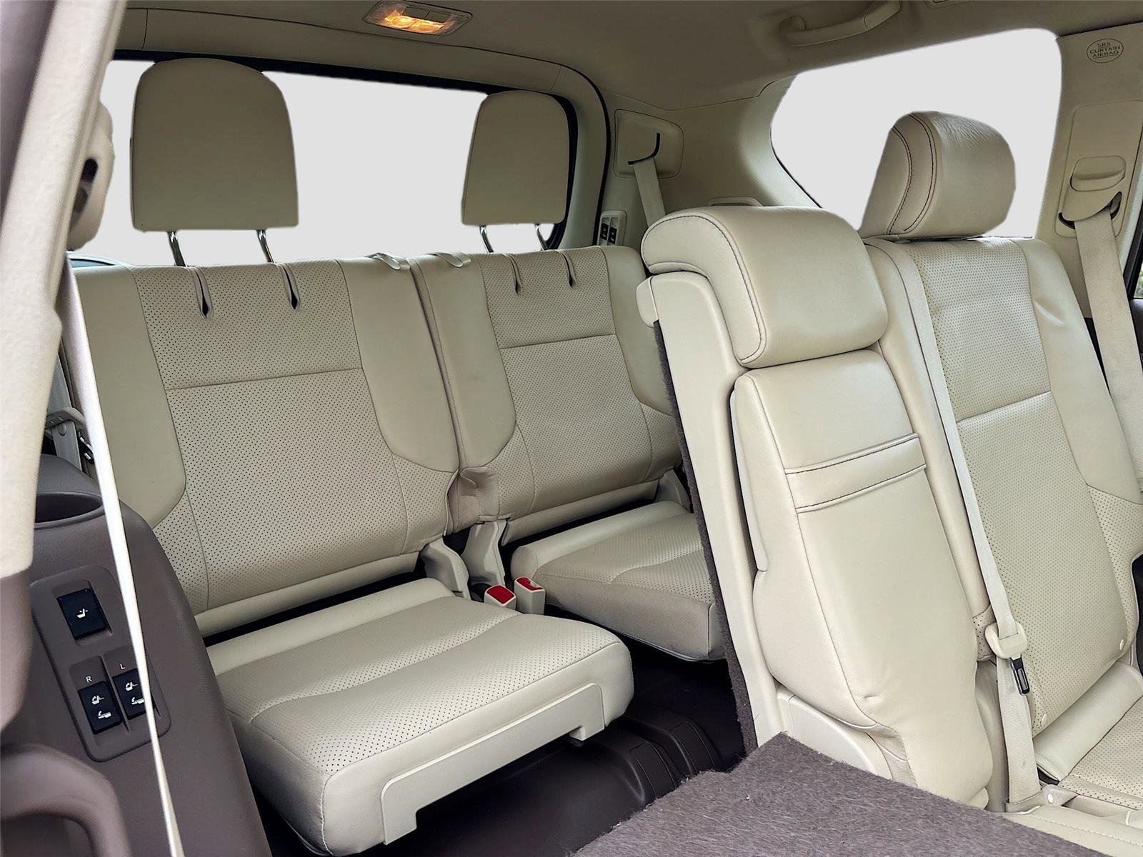 Used 2016 Lexus GX 460 Luxury w/ Preferred Accessory Package AWD/4WD image 28